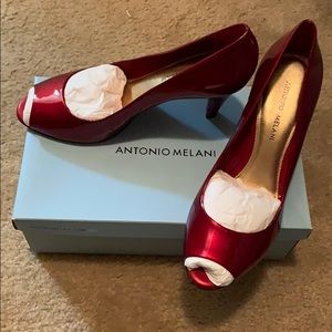 Love this red shoes! Just wore one time.